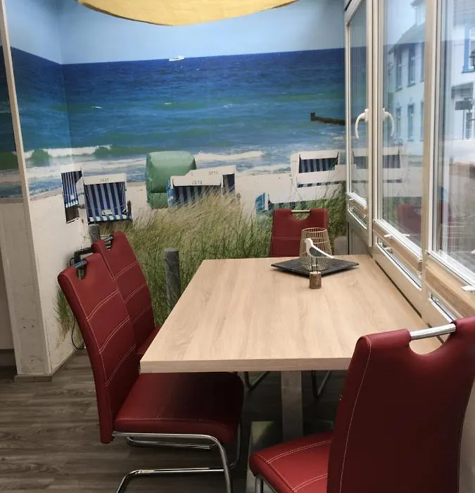Ferienwohnungen Norderney Haus Julianne Wohnung Austernfischer Familie Poppinga-1